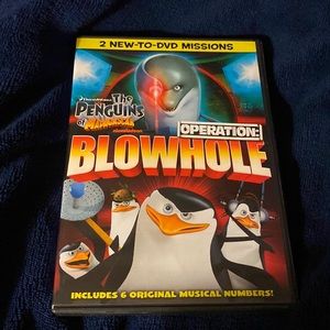 🧊Gently used DVD The Penguins of Madagascar. Operation Blowhole 🐧